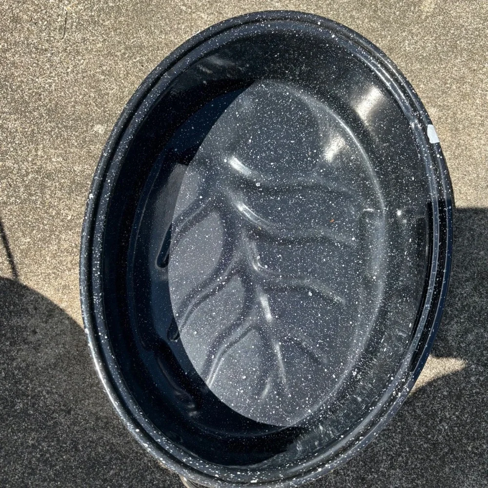 Vintage Black Speckled Enamelware Oval Roasting Pan with Lid 15 Inch Roaster